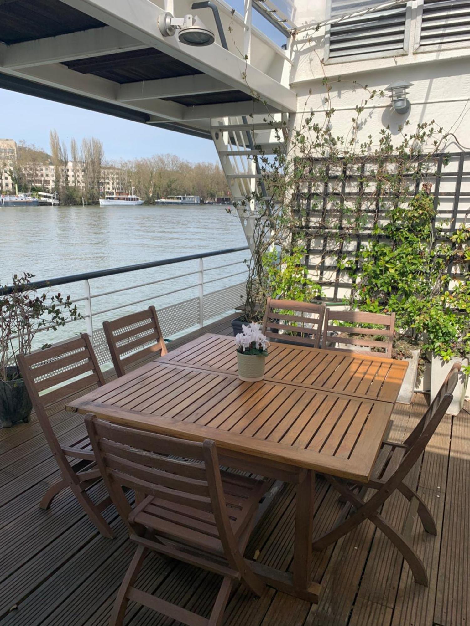 パリLoft Sur L'Eau Avec Parkingアパートメント エクステリア 写真