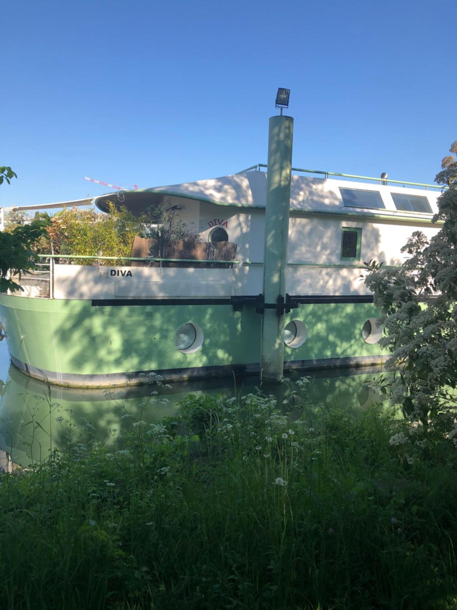 パリLoft Sur L'Eau Avec Parkingアパートメント エクステリア 写真